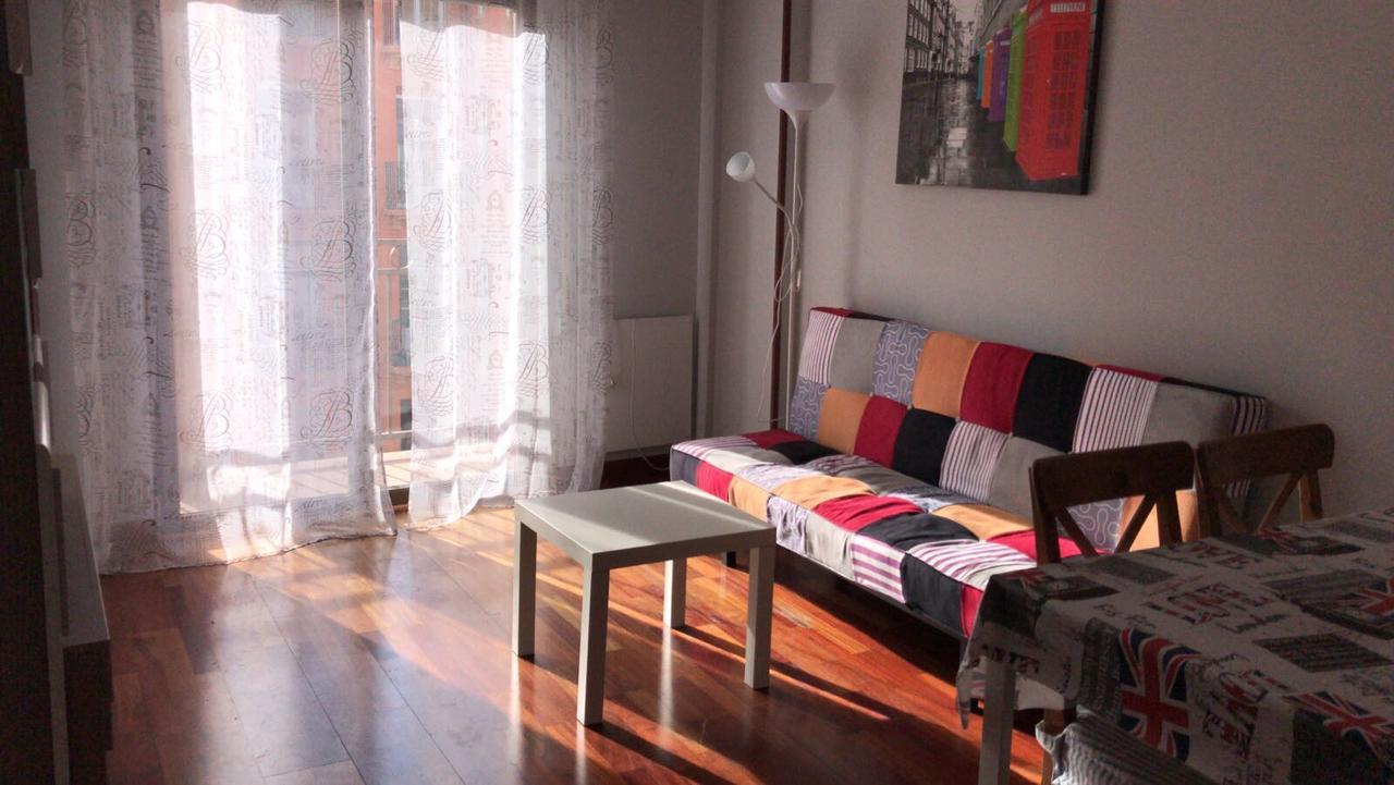 Az El Balcon De Conde De Aranda Lägenhet Zaragoza Exteriör bild