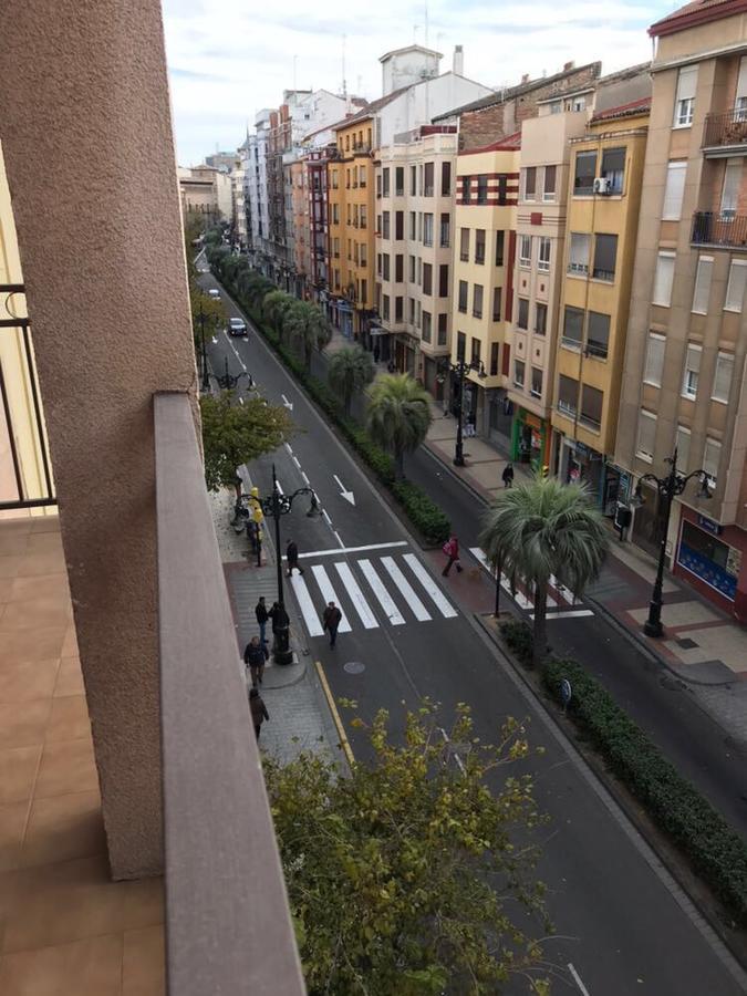 Az El Balcon De Conde De Aranda Lägenhet Zaragoza Exteriör bild